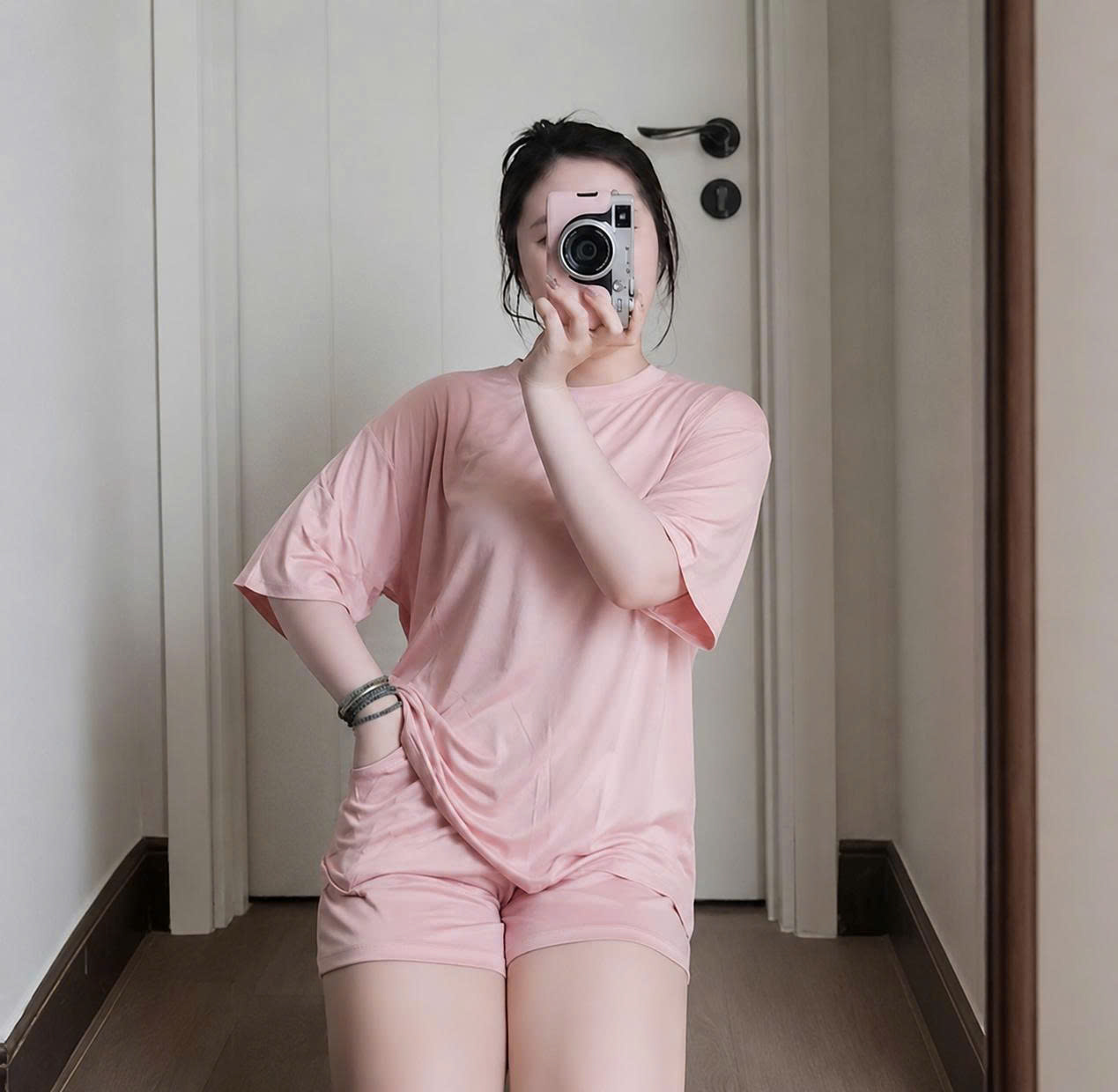 HỒNG
